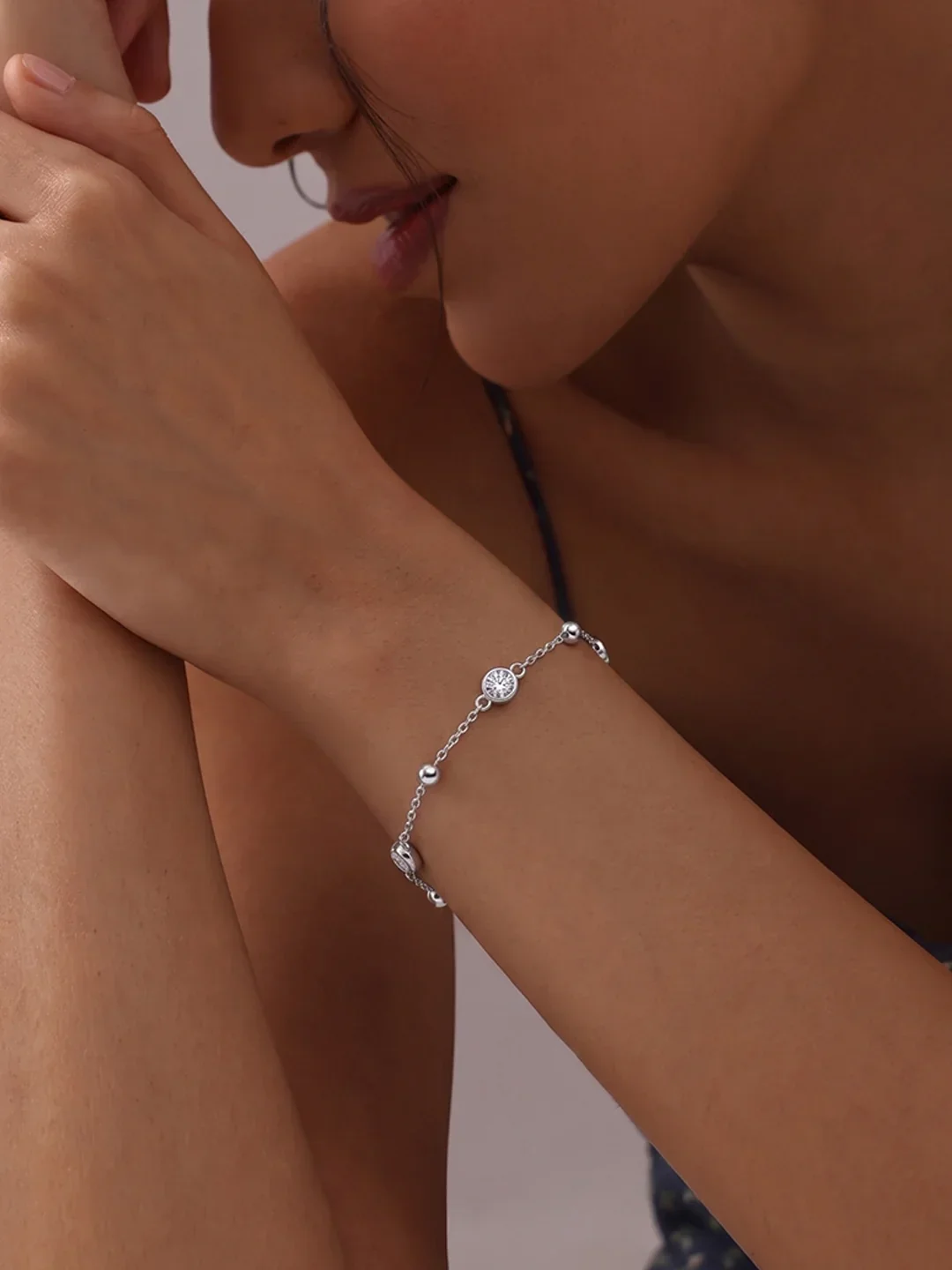 Elegant Sterling Silver Bracelets for Women Who Love Minimalist Jewelry