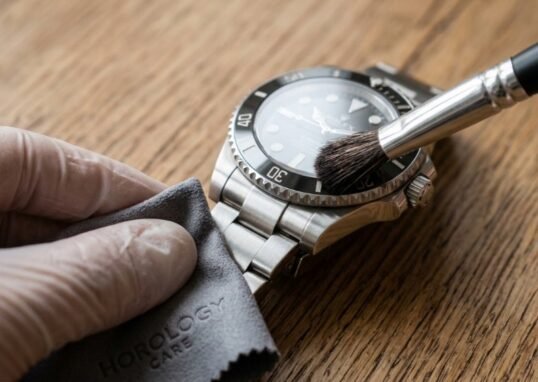 watch cleaner