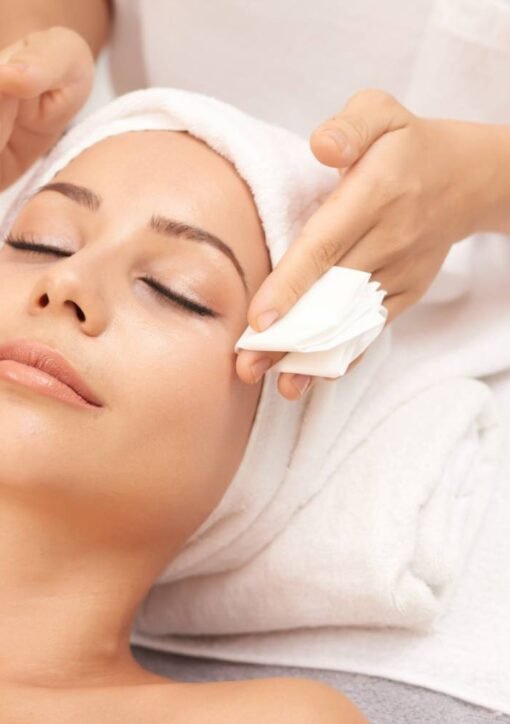 Experience Relaxation and Radiance With Expert Facial Spa Care