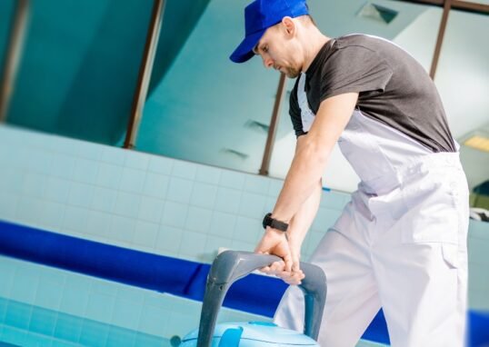 How Professional Pool Cleaning Keeps Your Pool Looking Great
