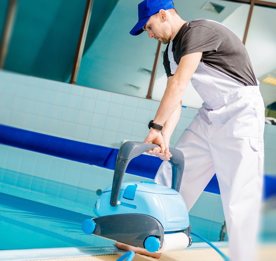 How Professional Pool Cleaning Keeps Your Pool Looking Great