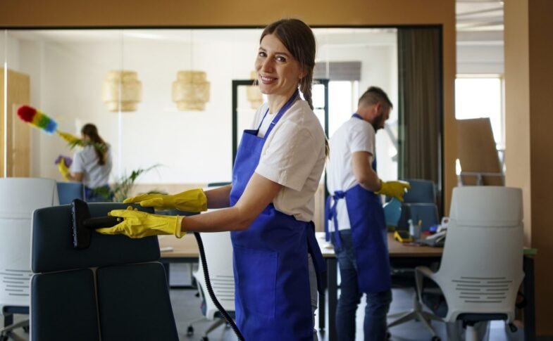 Professional Commercial Cleaning Services for Modern Business Facilities
